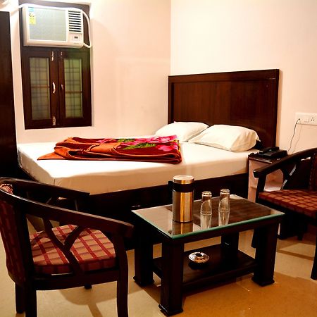 Hotel Thakur Ji Haridwār Екстериор снимка