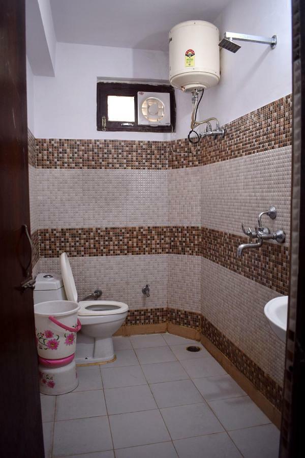 Hotel Thakur Ji Haridwār Екстериор снимка